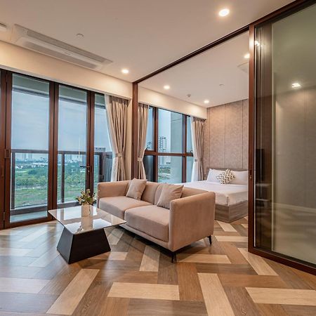 Saigon The Metropole - Residences Complex - By Svillage "Escape To Perfection" Хошимін Екстер'єр фото
